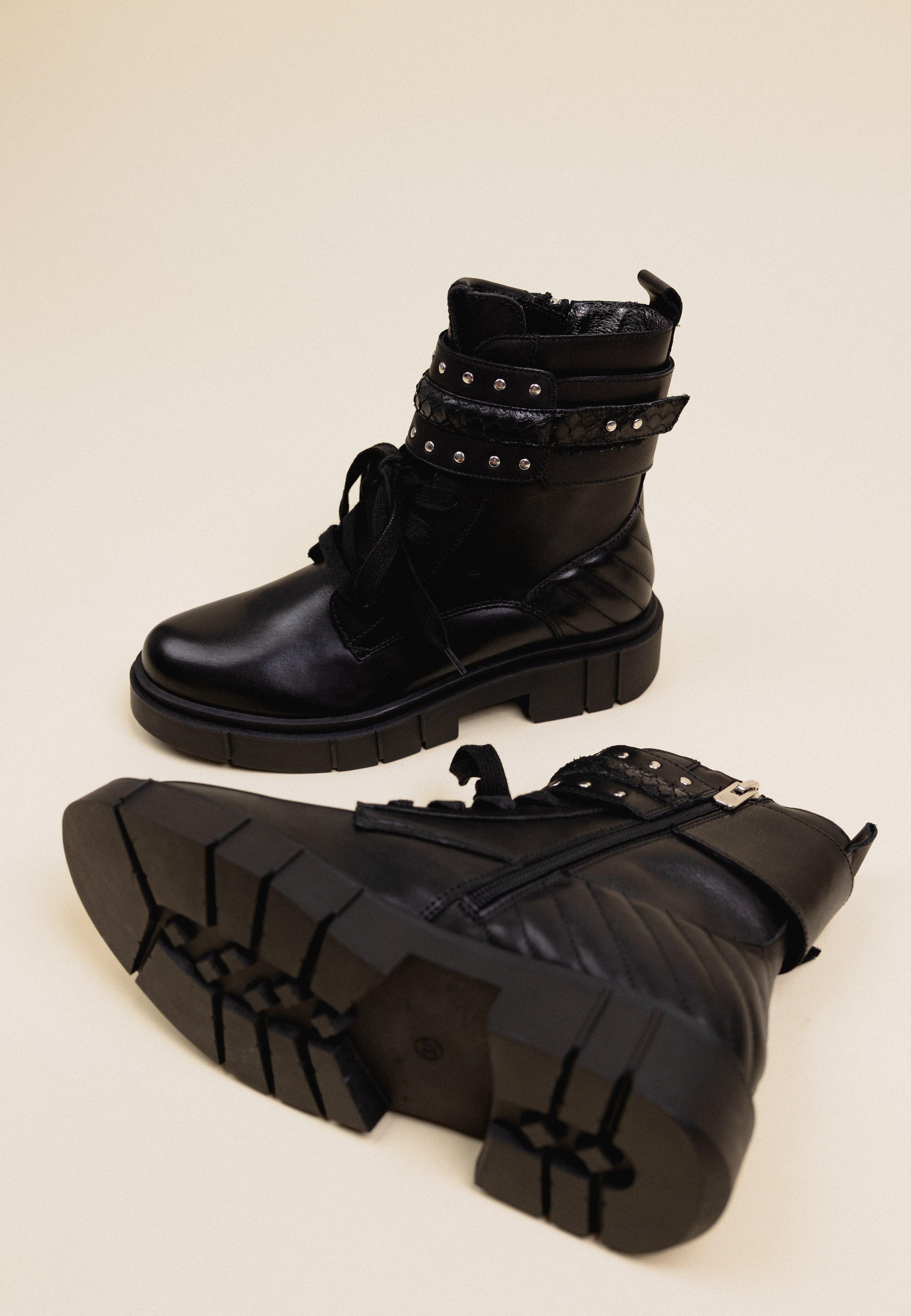 ADOLIE - Black