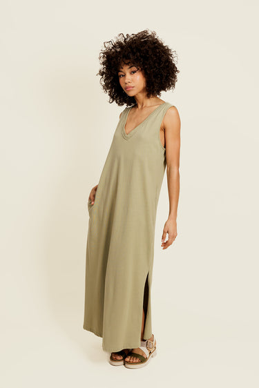 LÉONISSE - Robe Longue Kaki à Dos Nu Dentelle