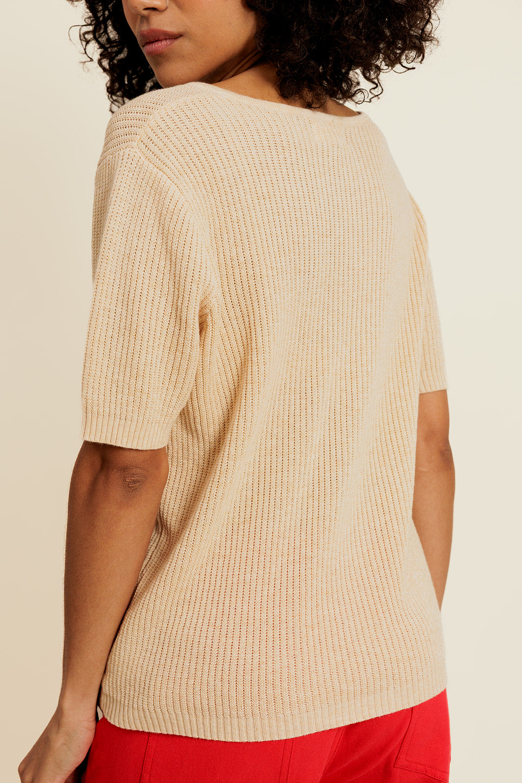 ÉSOLYNE - Top en Coton Beige Manches Courtes