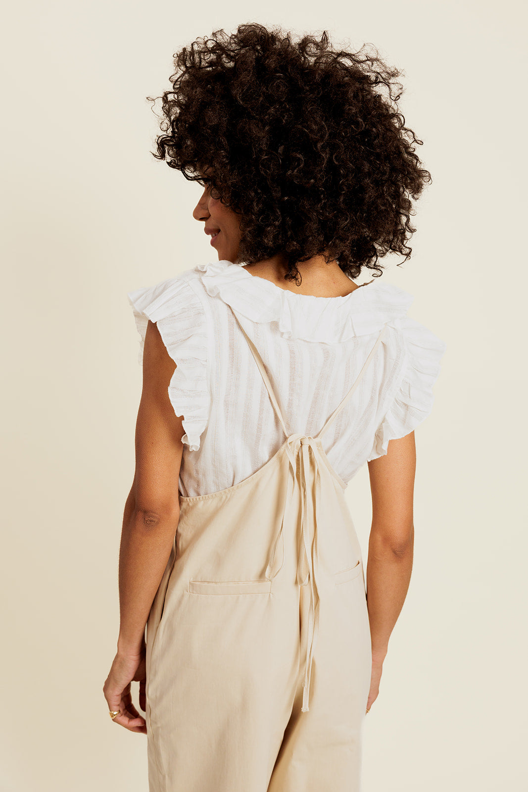 ILORYS - Combinaison Beige Avec Attache Dans le Dos