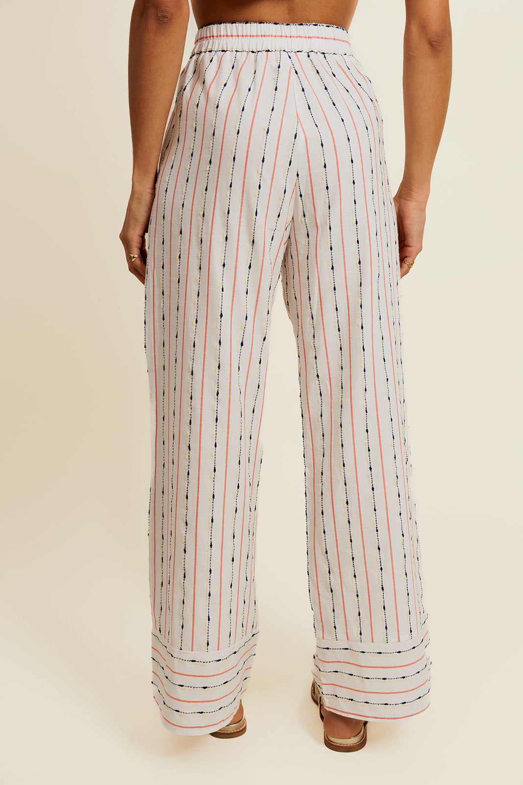 VÉLYSS - Pantalon Fluide Blanc en Coton Rayé