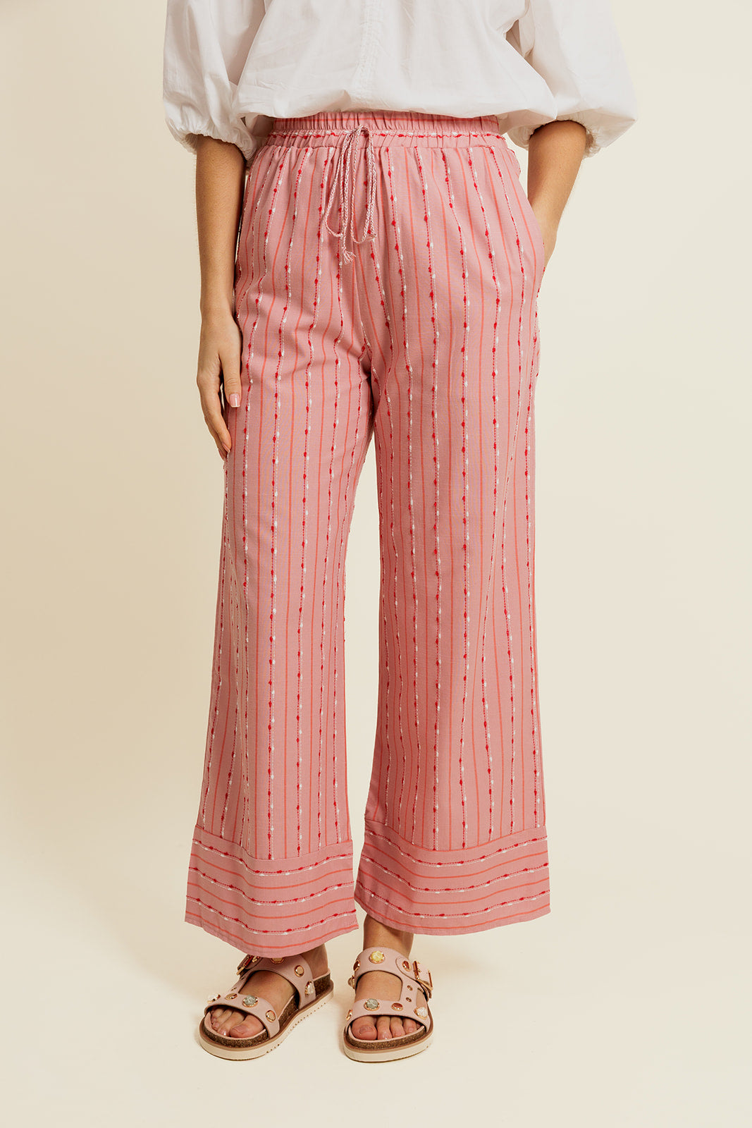 VÉLYSS - Pantalon Fluide Rose en Coton Rayé