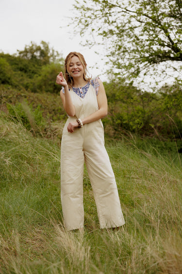 ILORYS - Combinaison Beige Avec Attache Dans le Dos