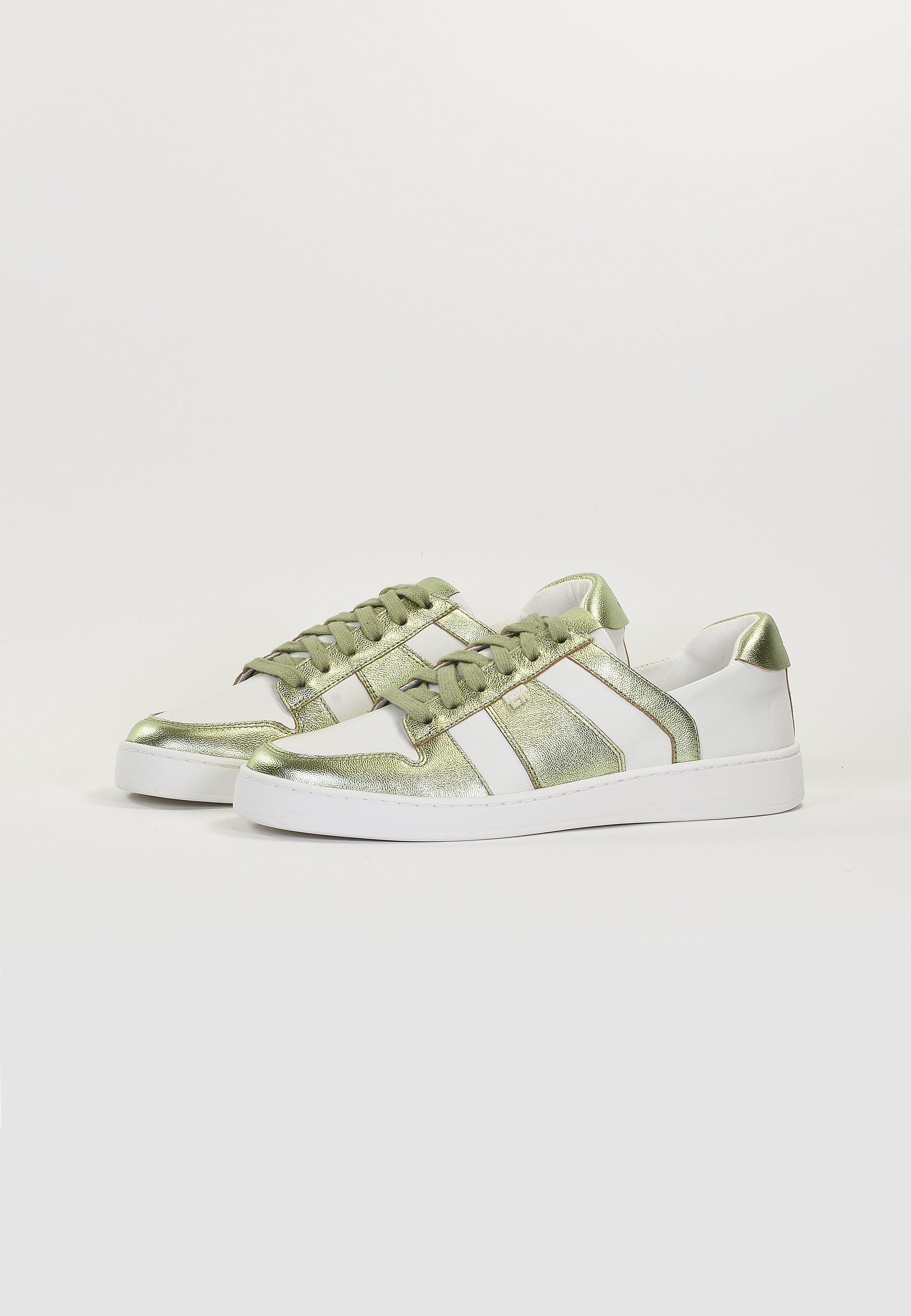 BASKETS BRUNE - PISTACHE