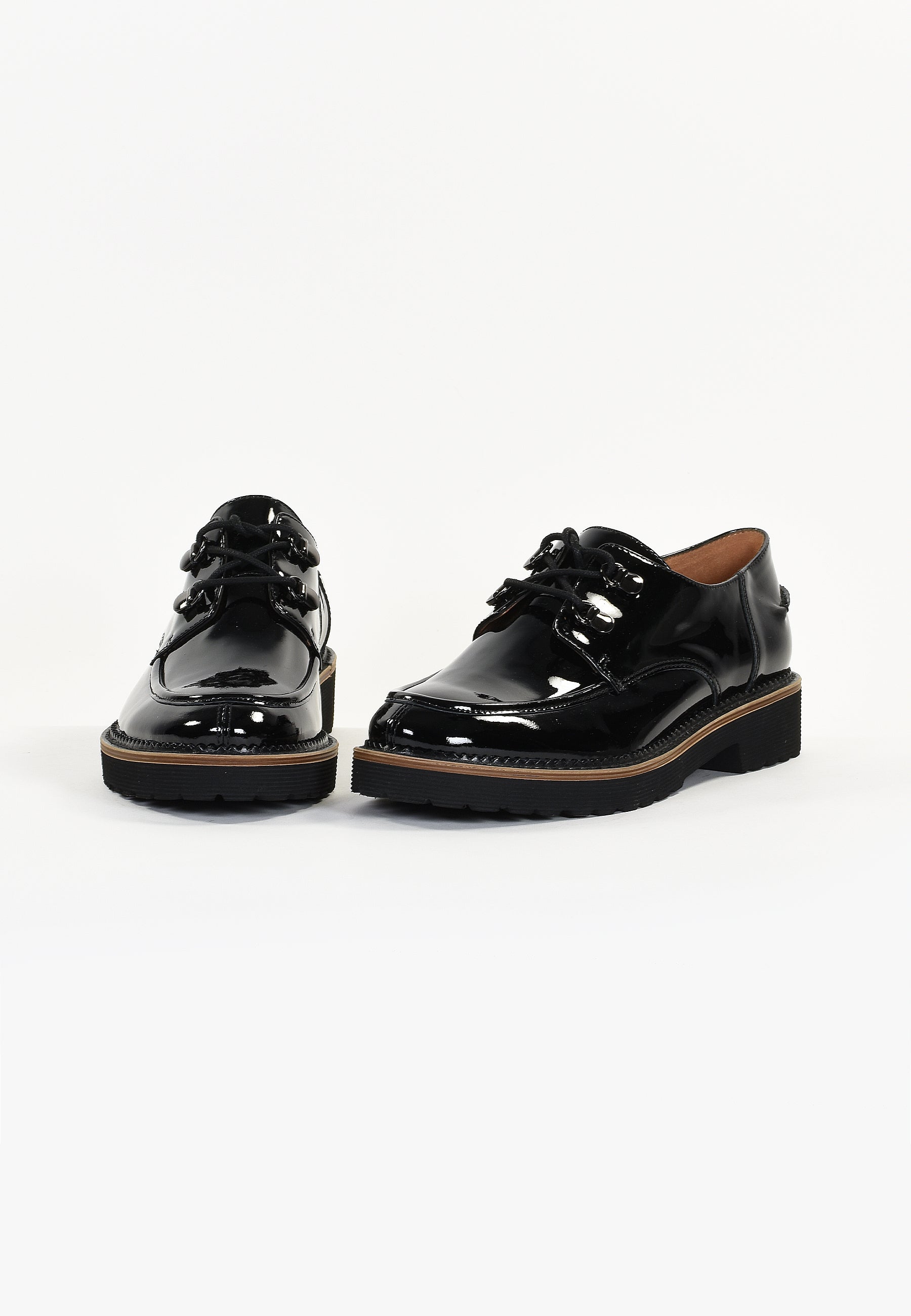 COREO DERBIES - BLACK PATENT