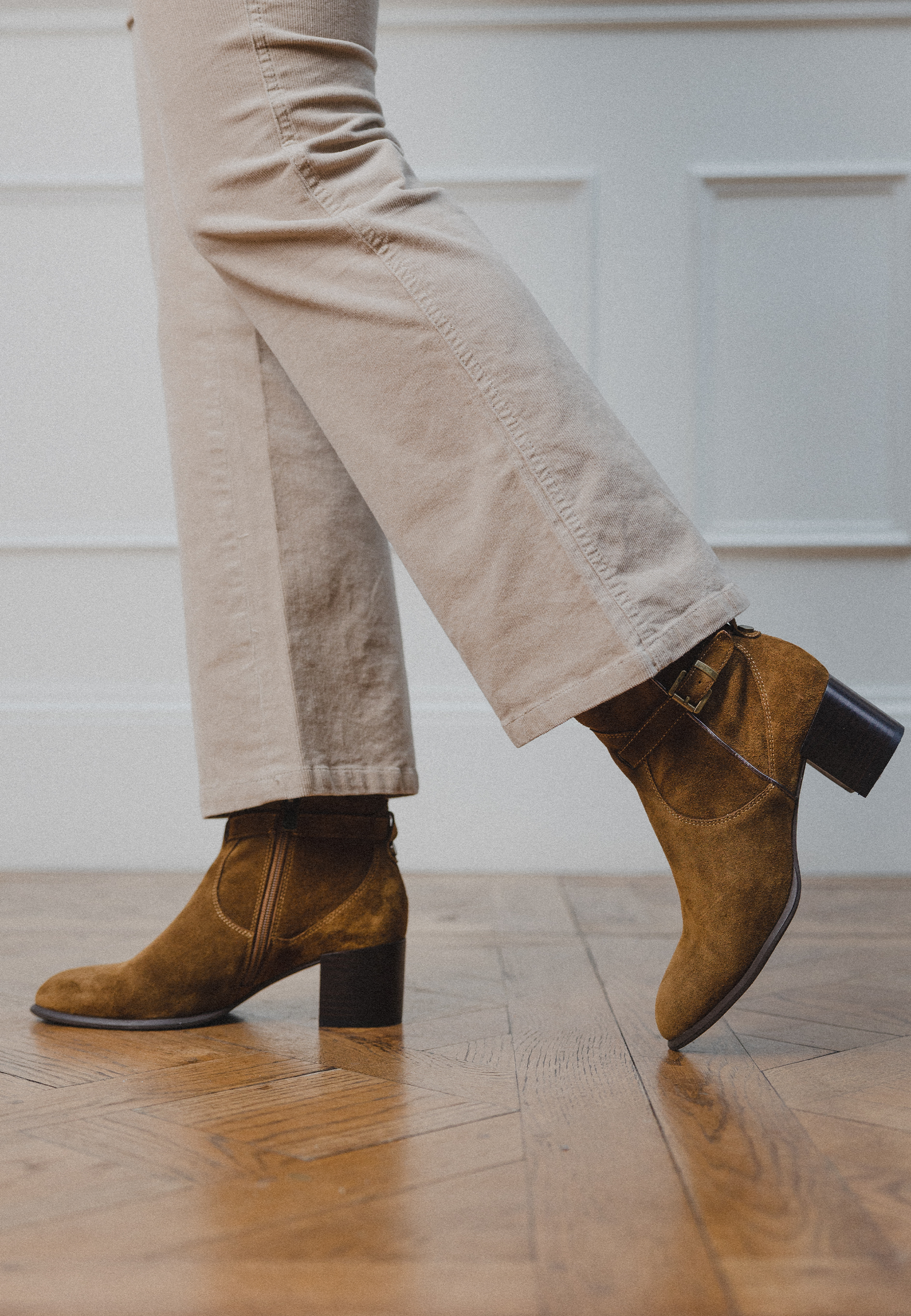 NEPAL ANKLE BOOTS - Camel