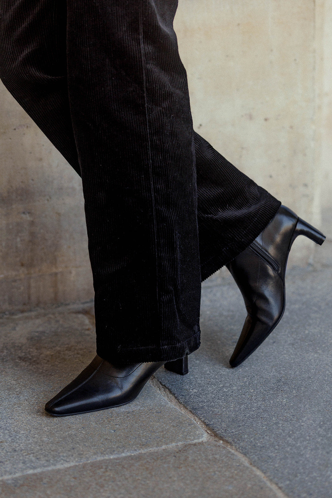 ALIX ANKLE BOOTS - BLACK