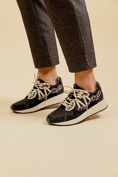 SKYLINE SNEAKERS - BLACK