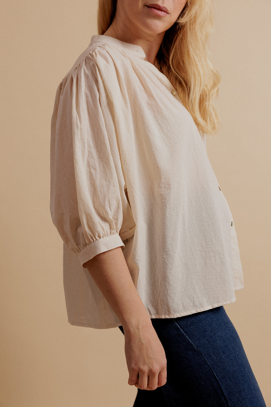 AUBE OVERSIZED SHIRT - BEIGE