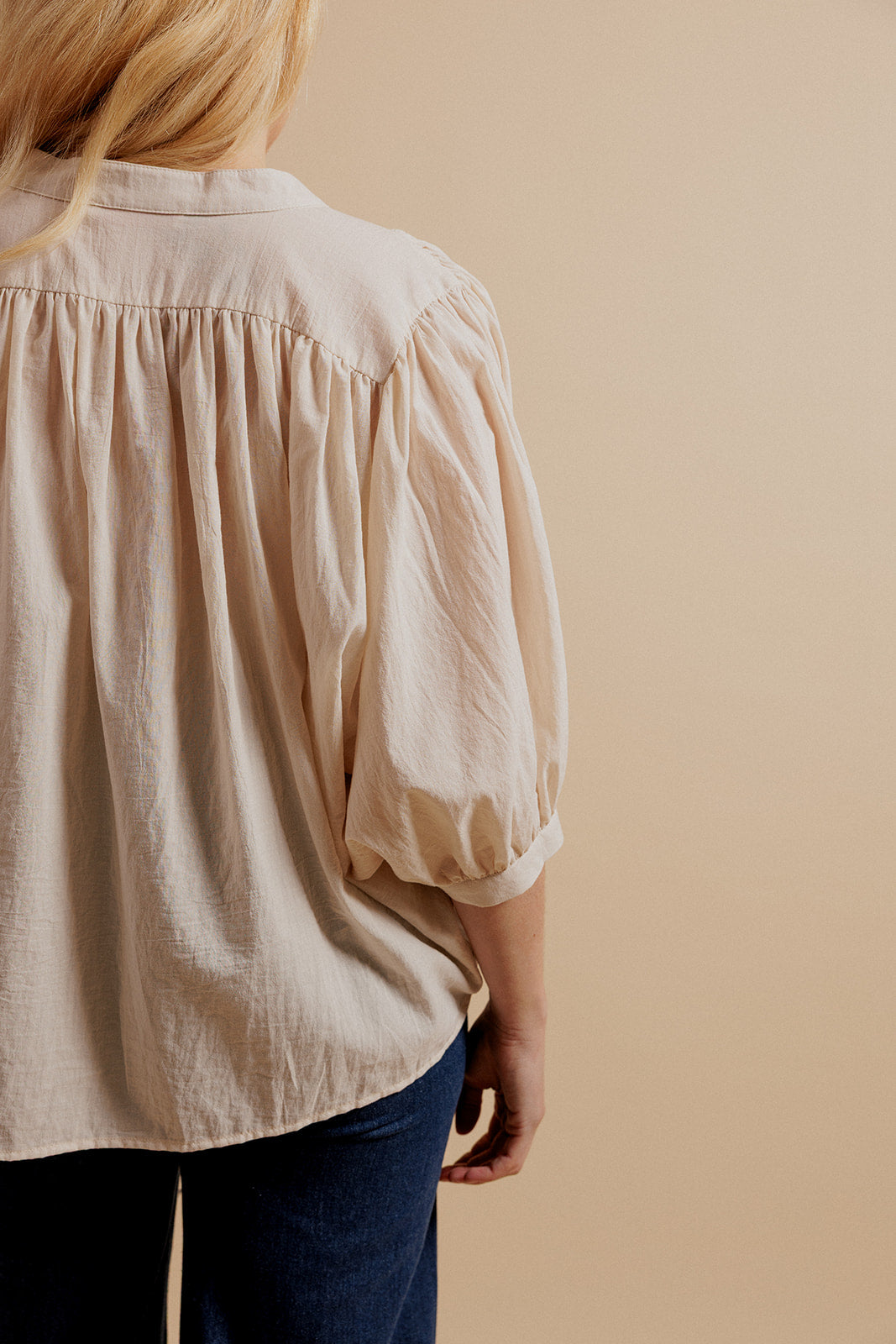 AUBE OVERSIZED SHIRT - BEIGE