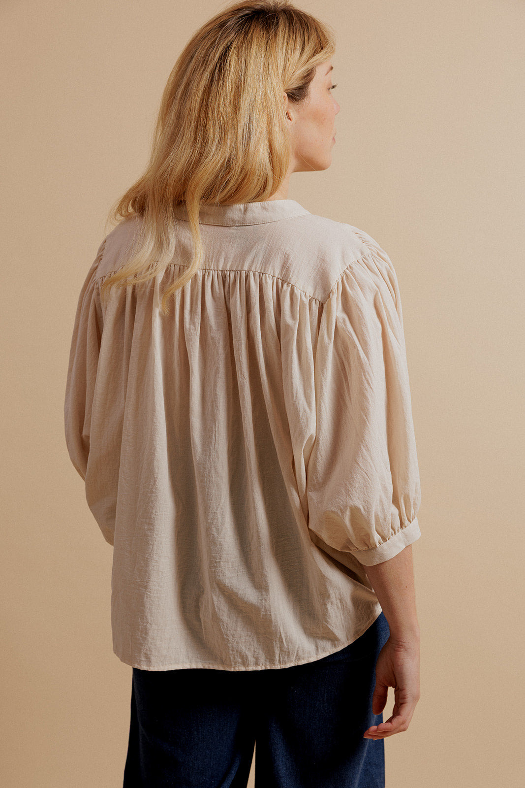 AUBE OVERSIZED SHIRT - BEIGE