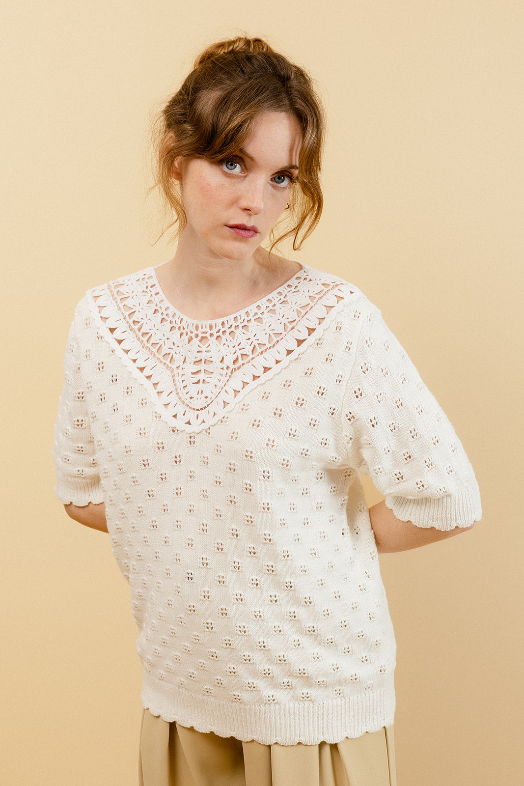 ARIZONA - Pull Écru Uni en Crochet sans Manches Femme