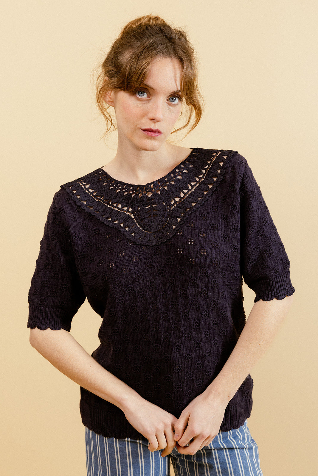 ARIZONA - Pull Marine Uni en Crochet sans Manches Femme