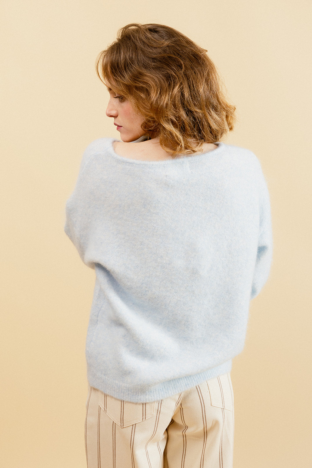 FLO - Pull Uni Ciel à Col Bâteau