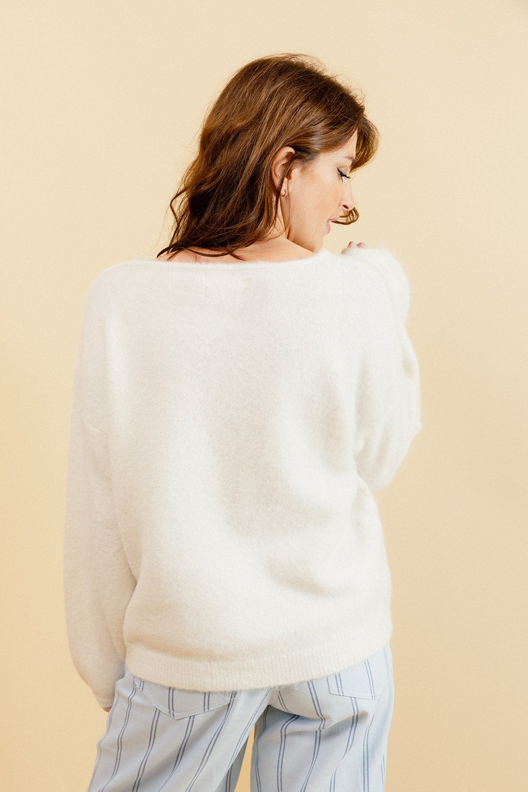 FLO - Pull Uni Écru à Col Bâteau