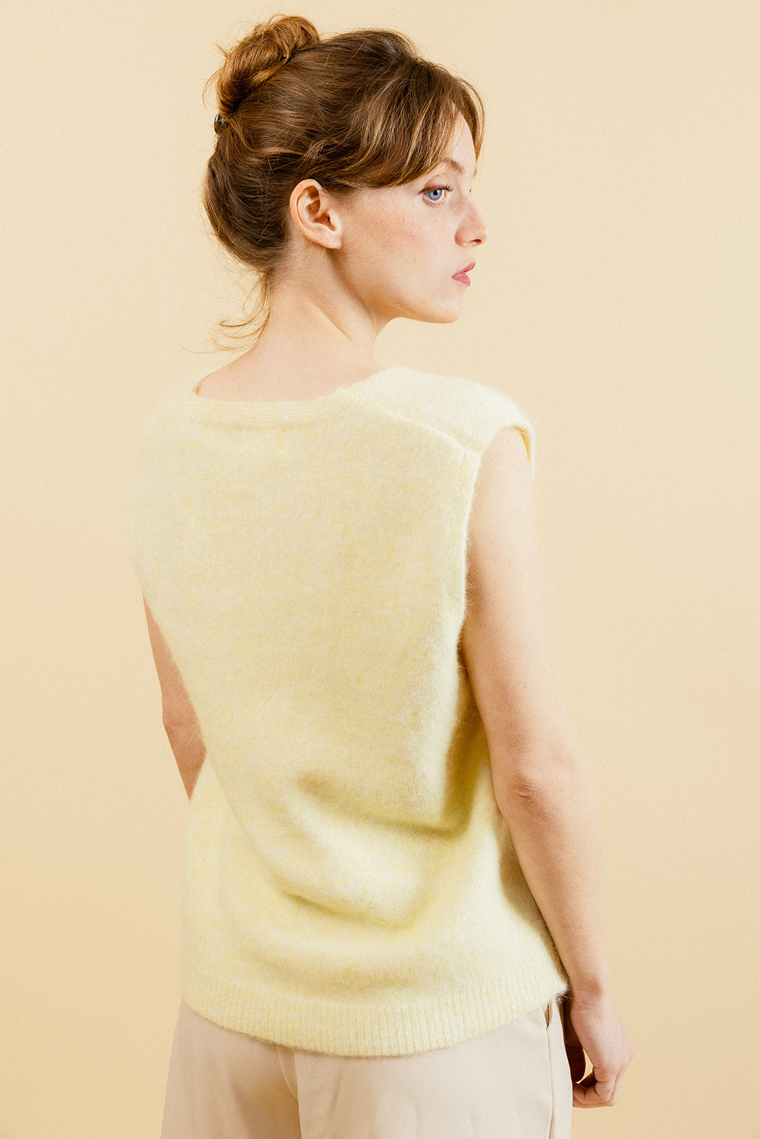 CHUCK - Pull Jaune sans Manches en Maille Femme