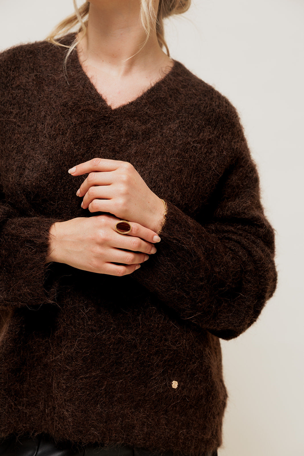 JALYRA - Pull Col V en Maille Marron