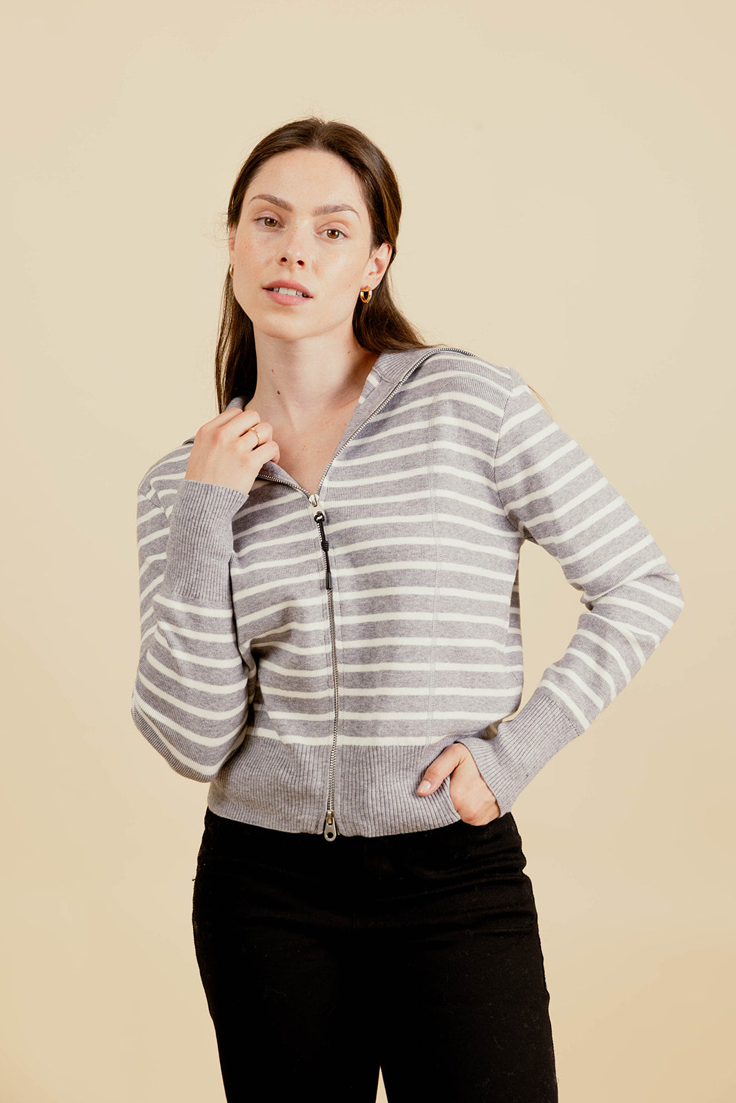 LIO CARDIGAN - GREY