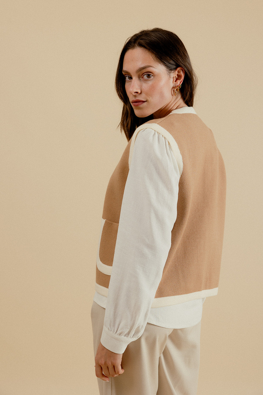 LOAN VEST - CAMEL