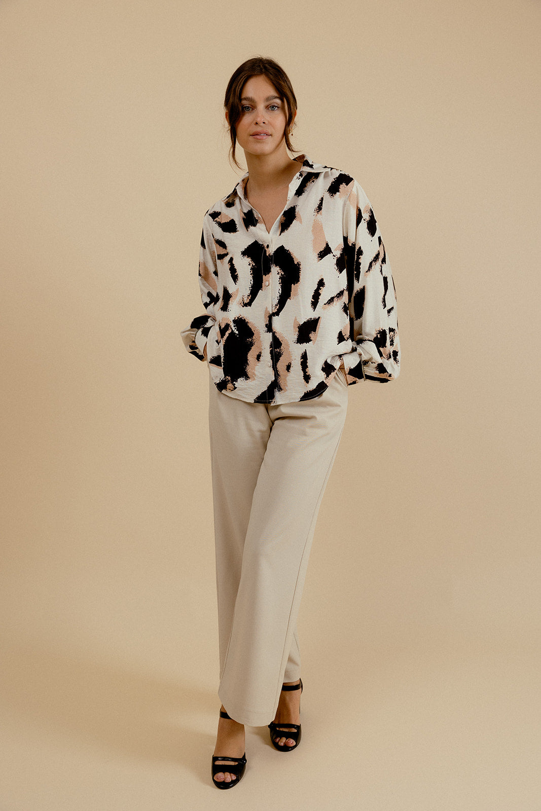 MARGUERITE SHIRT - BLACK