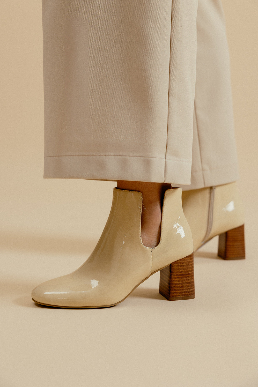 LOU ANKLE BOOTS - CREAM