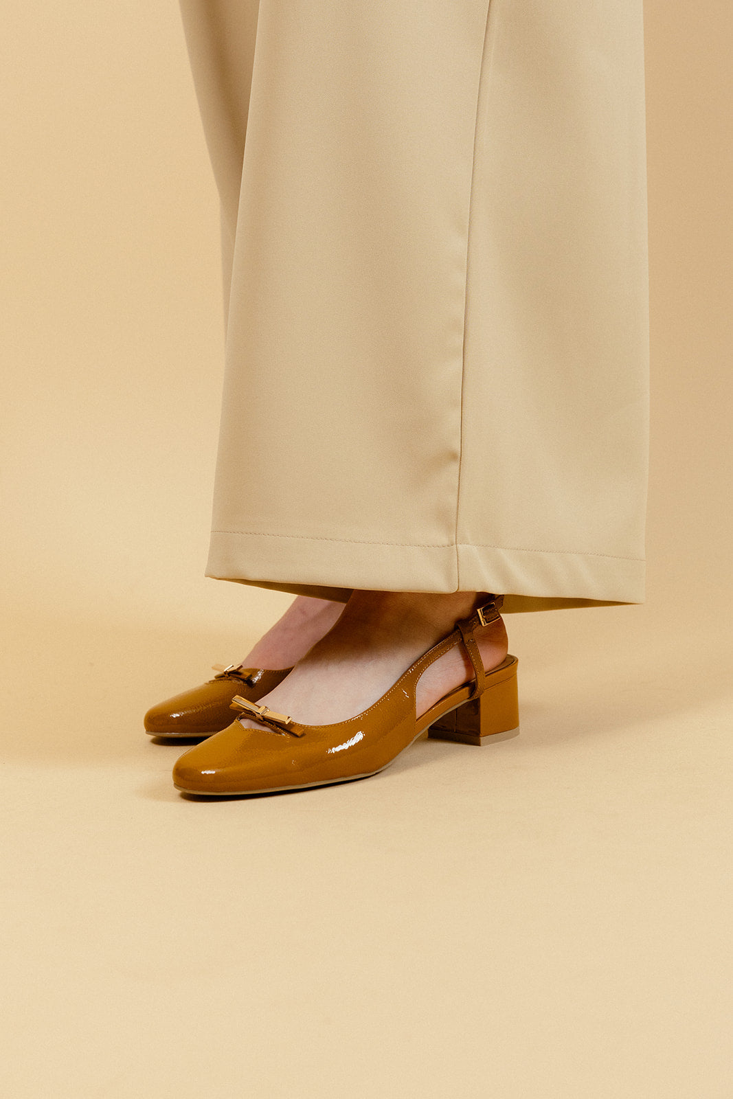 ANTHEA - Escarpins en Cuir Verni Camel