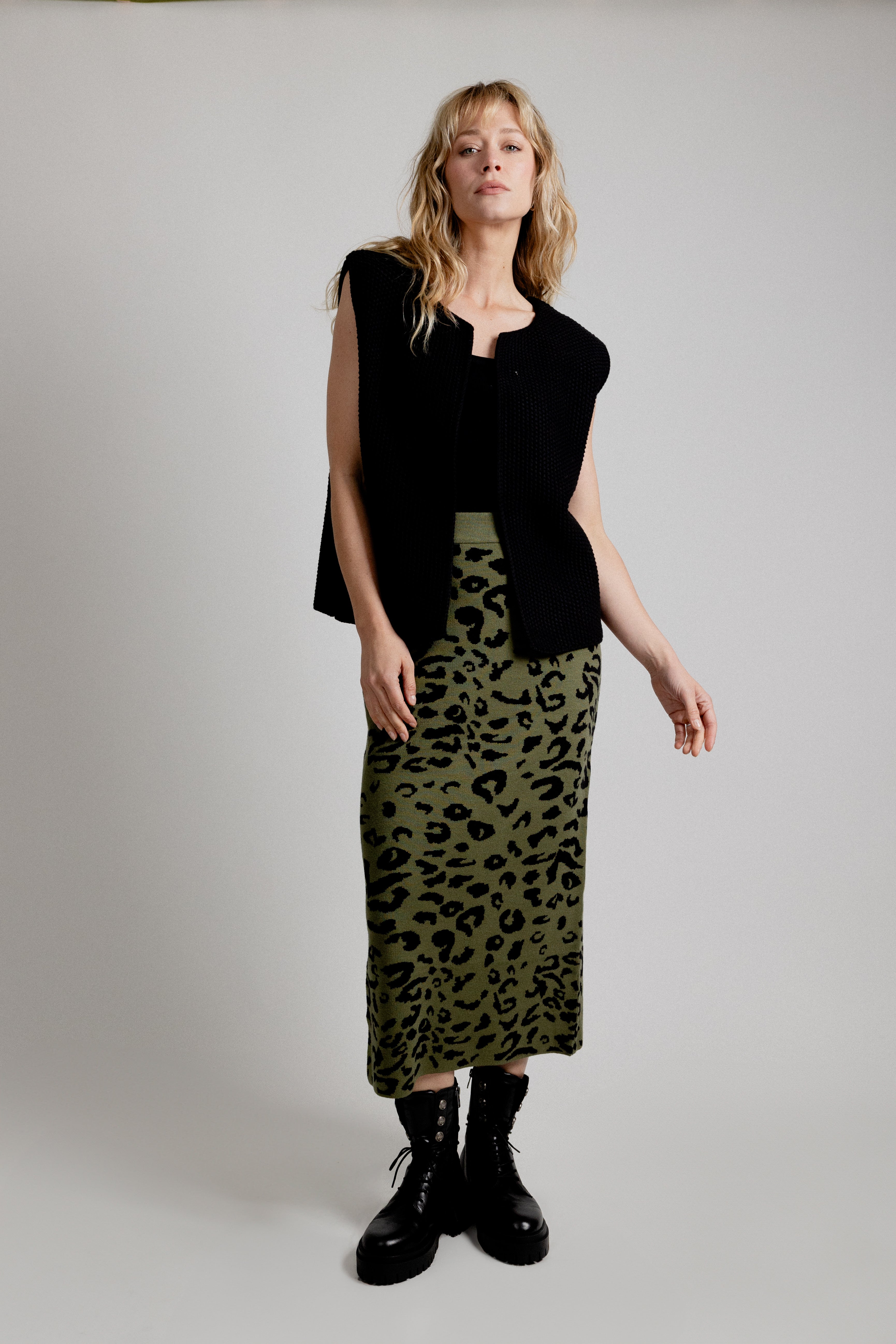 RIM VEST - BLACK