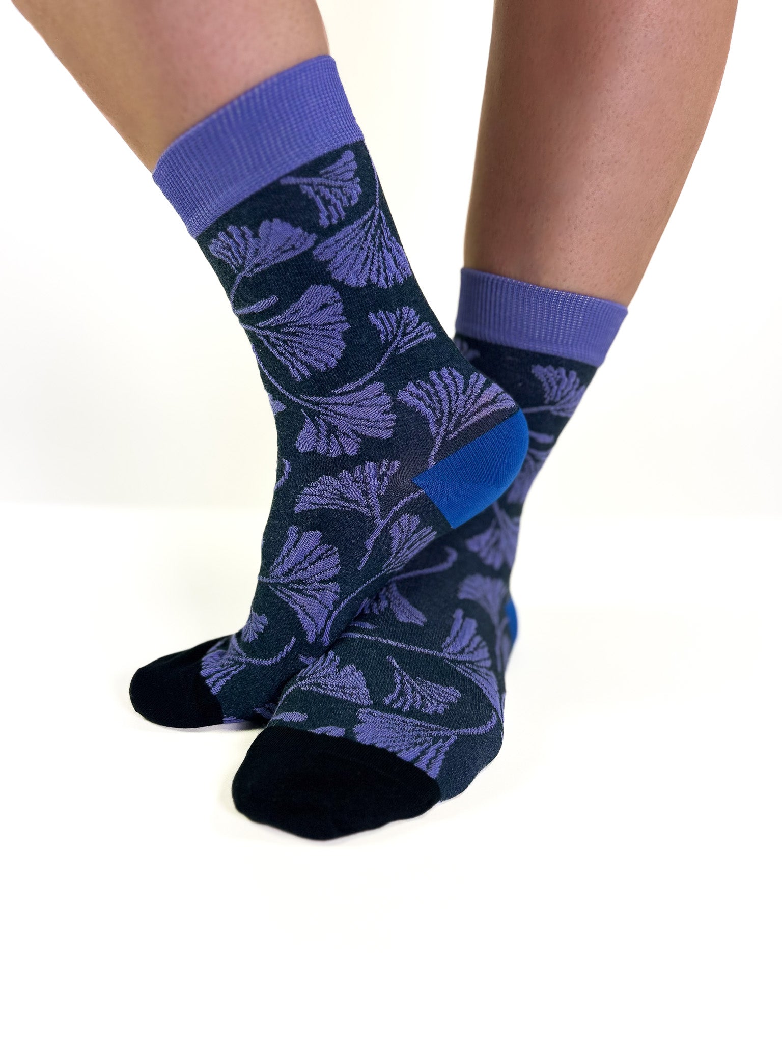 PALM - Chaussettes à Motif Floral Bleu Marine & Mauve
