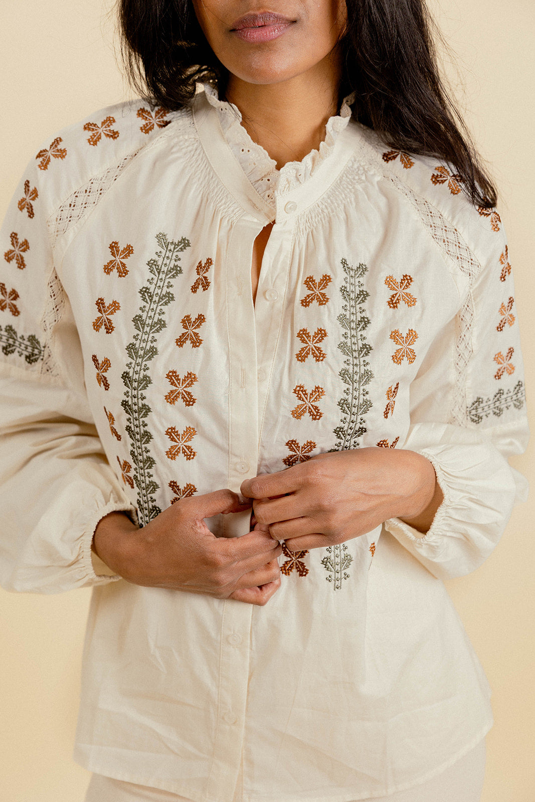 CHEMISE SERVANE - ÉCRU/KAKI