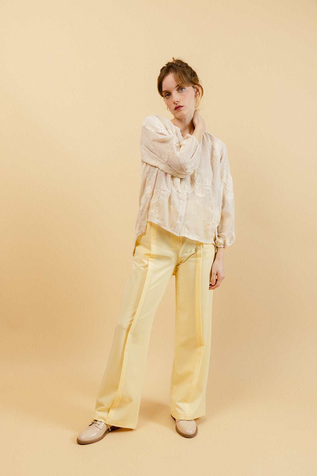 VIOLETTA - Chemise Ivoire à Motif Floral Brodé