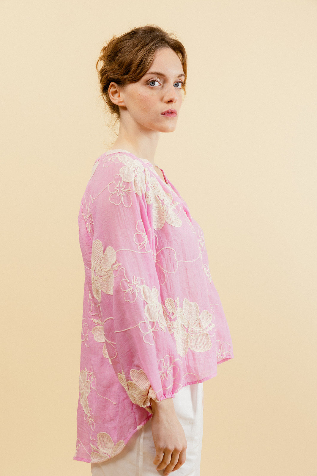 VIOLETTA - Chemise Rose à Motif Floral Brodé