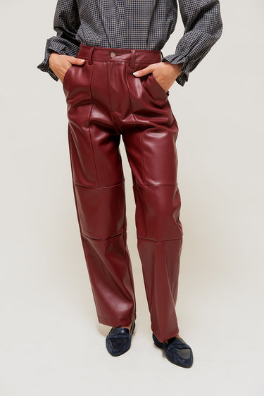 ANORIA - Pantalon en Simili Cuir Structuré Bordeaux