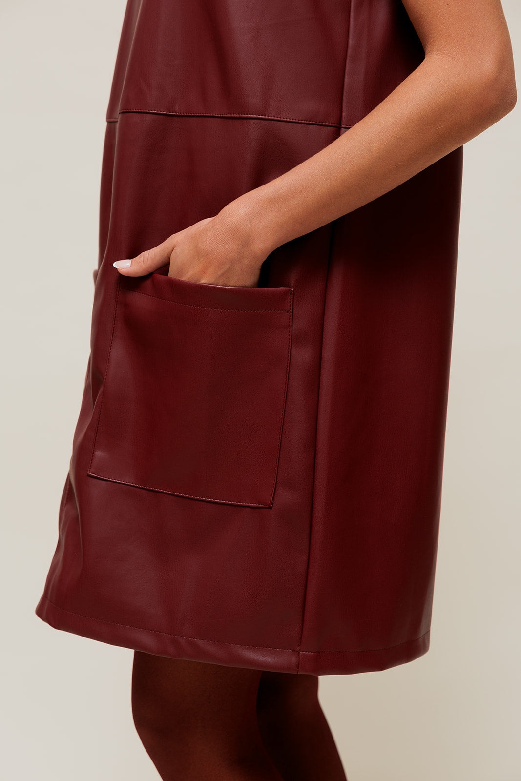 ALYRIA - Robe en Simili Cuir Bordeaux
