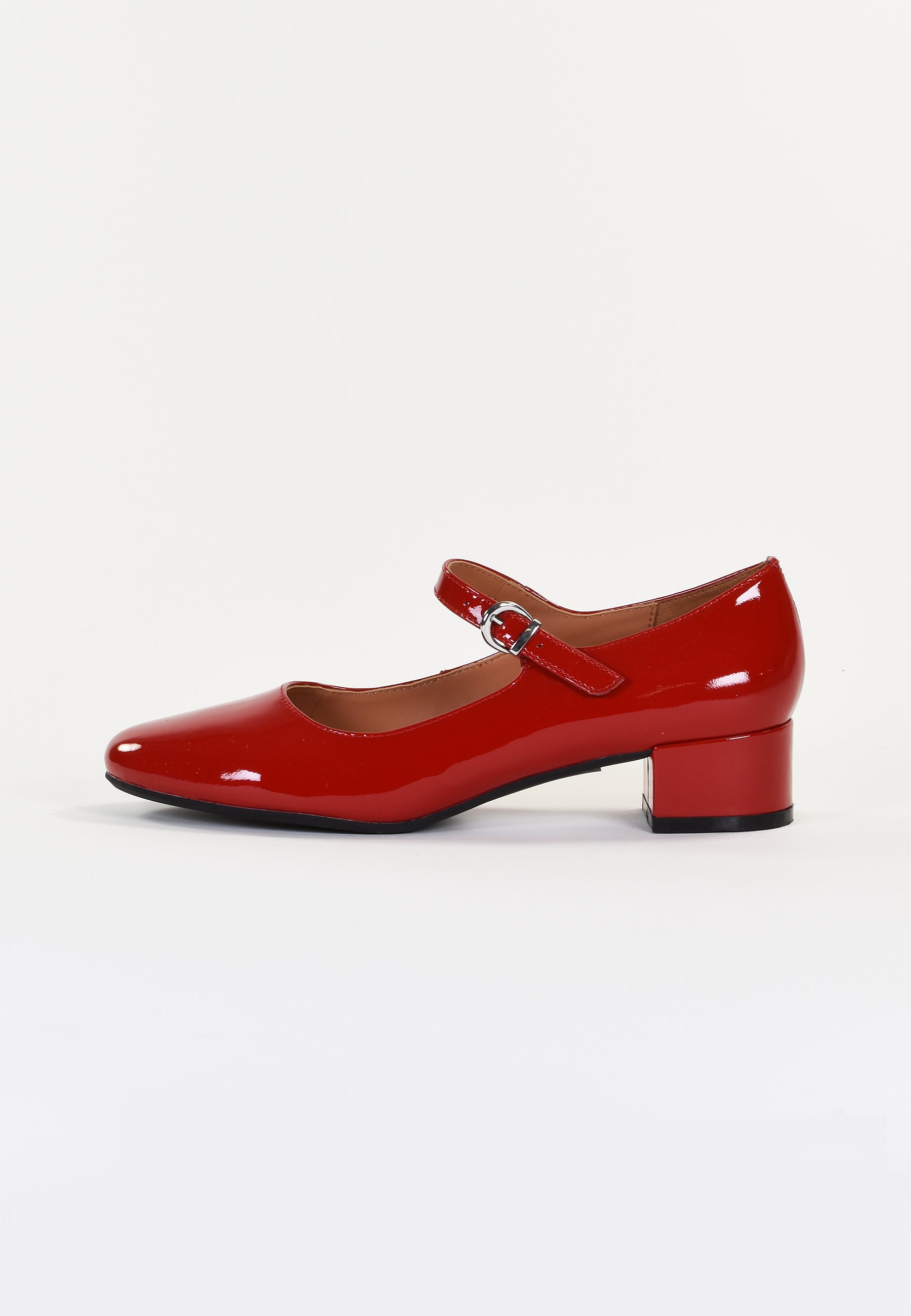 DORIE - ROUGE VERNIS