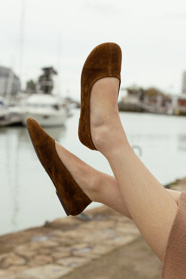 LENA - Ballerine en Cuir Suédé Camel