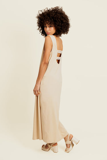 LÉONISSE - Robe Longue Beige à Dos Nu Dentelle