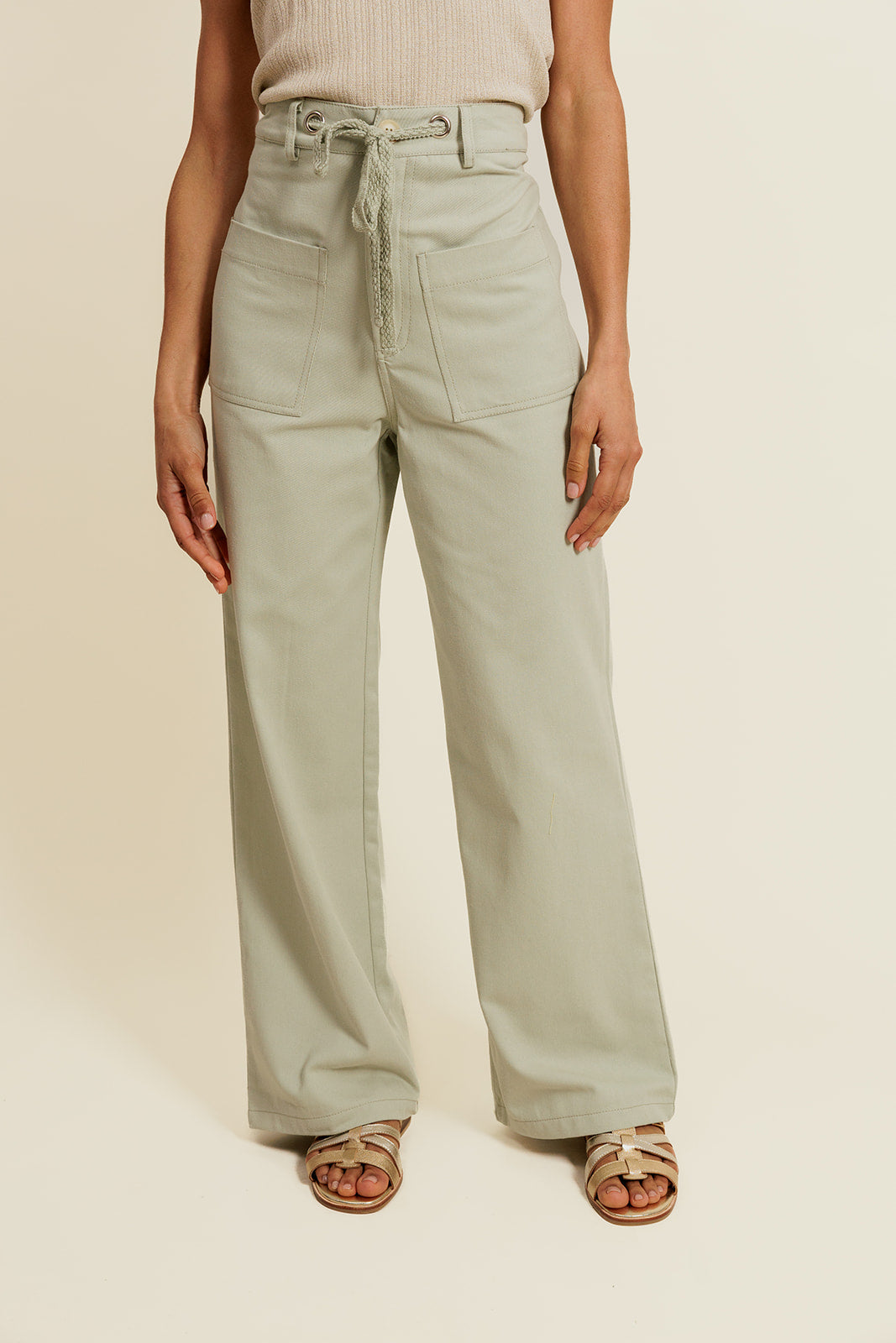 LÉORINE - Pantalon Vert en coton avec Cordon