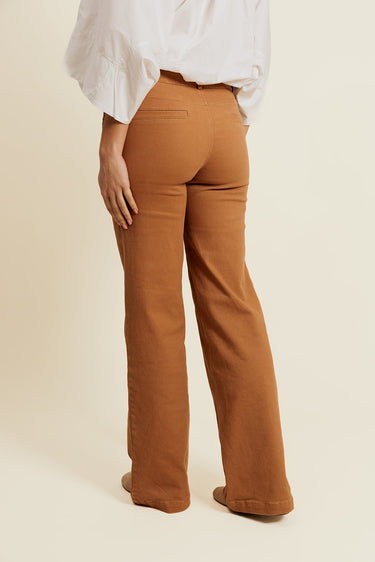 FLÉONOR - Pantalon Camel Coupe Droite