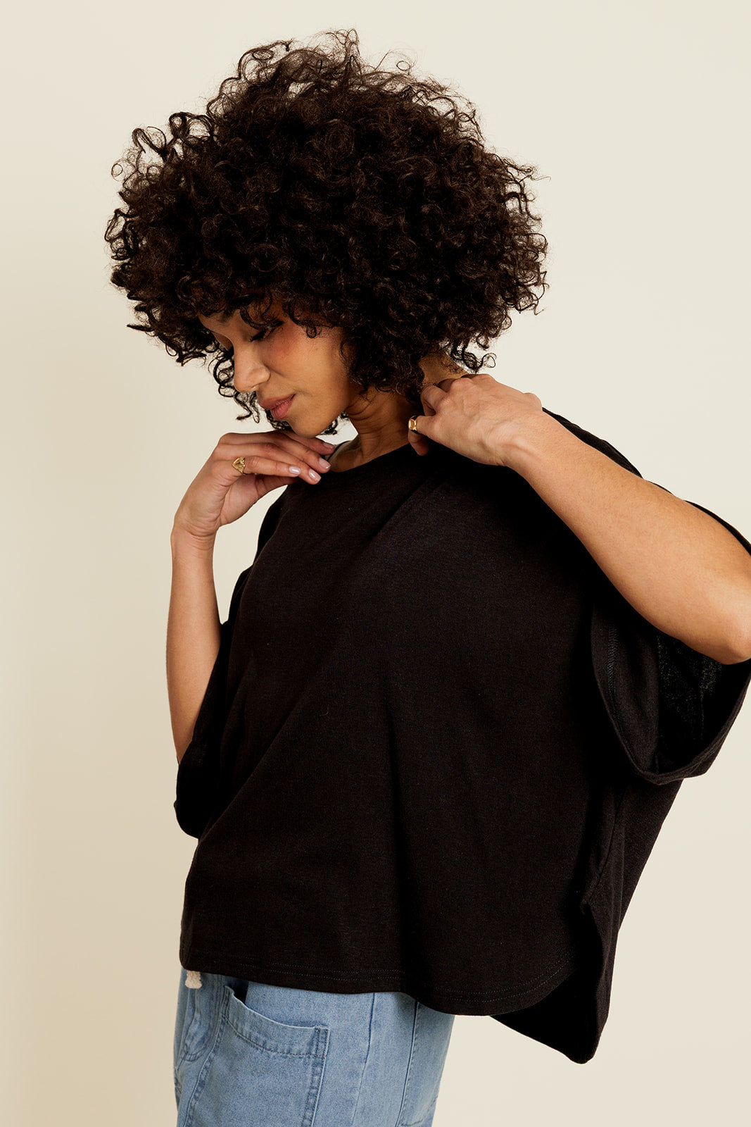 HÉRINE - T-Shirt Noir Oversize