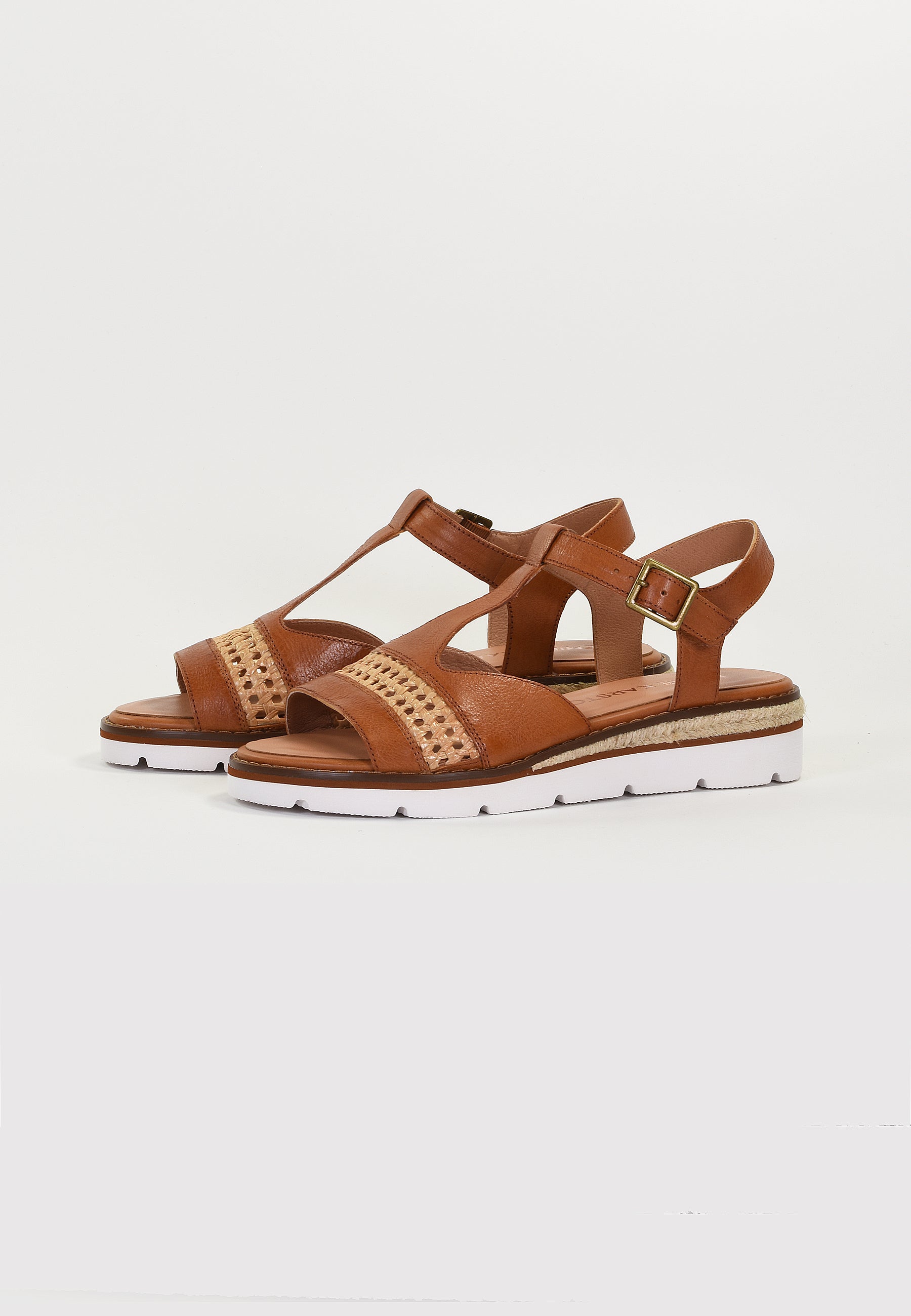 KIARA SANDALS - CAMEL