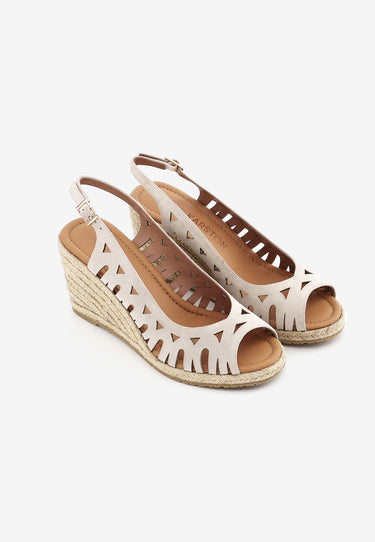 SARAH WEDGE SANDALS - CREAM 