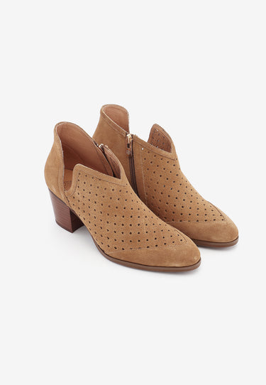 SOLANGE ANKLE BOOTS - CAMEL 
