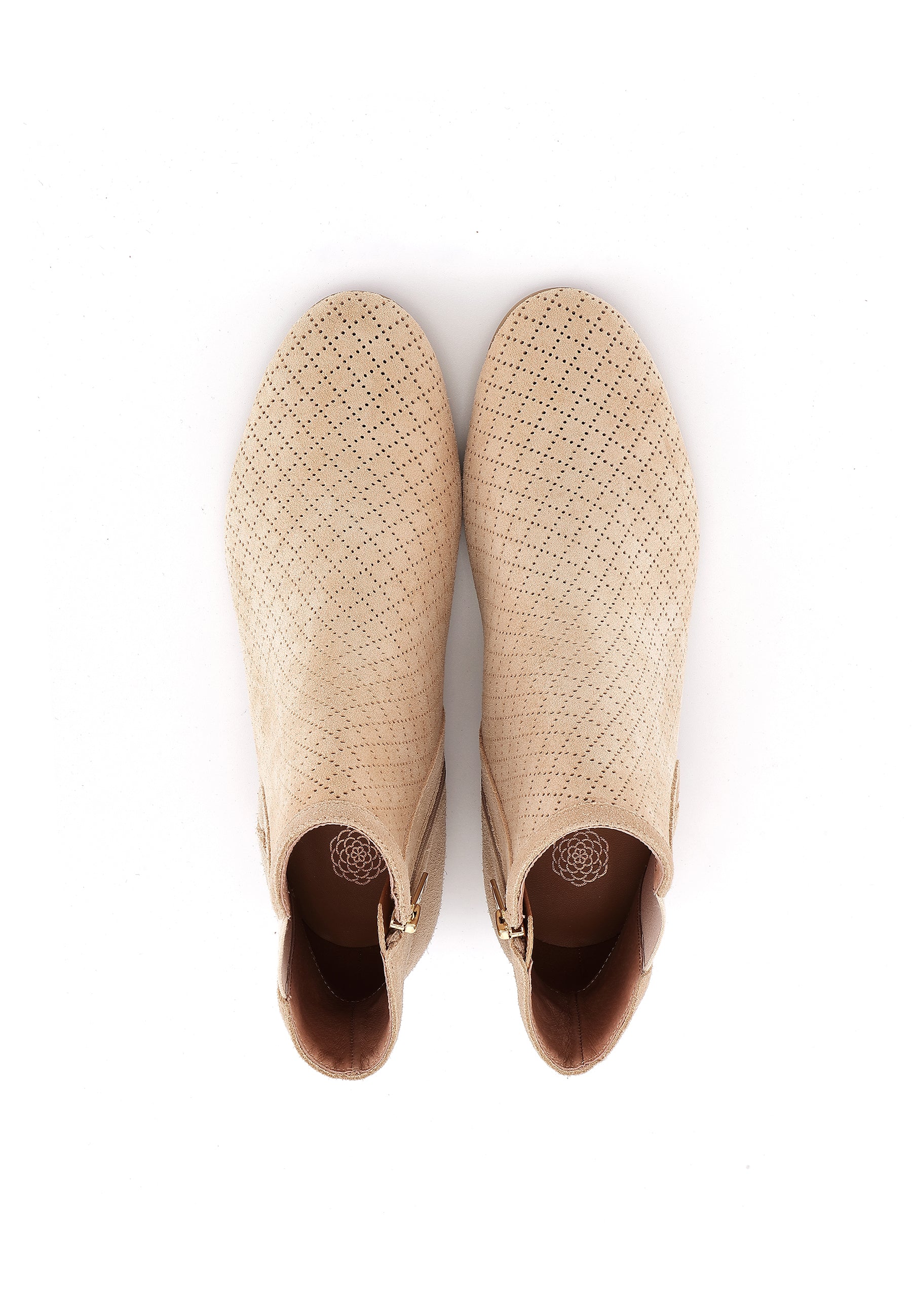 SOLARA - Bottines en cuir ajouré Beige