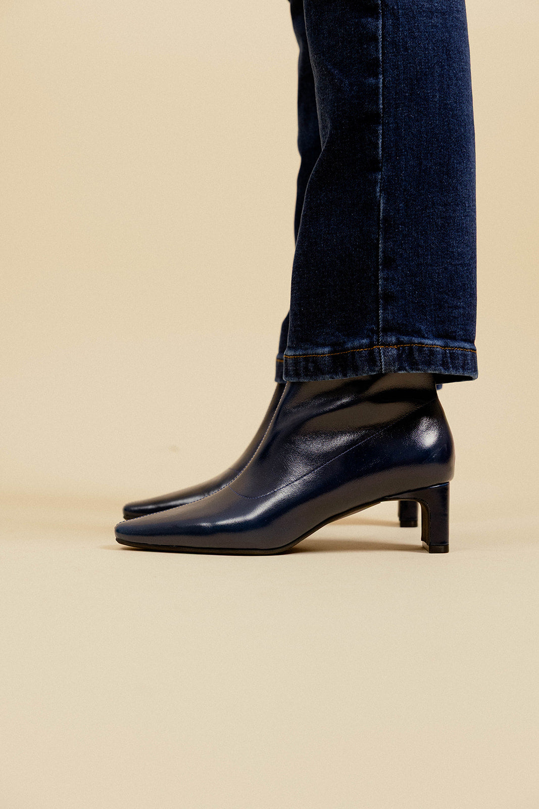 ALIX ANKLE BOOTS - NAVY
