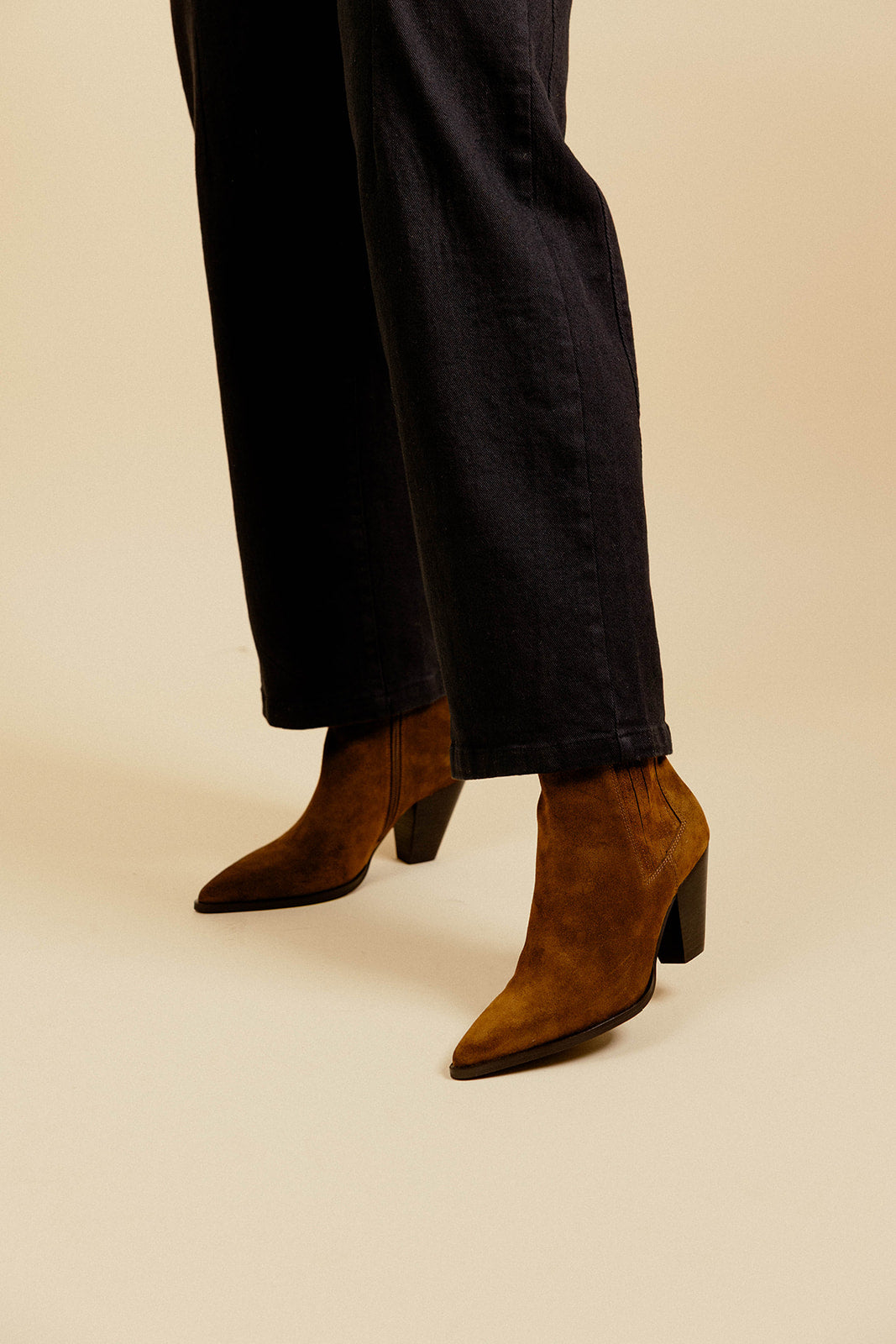 LAURENCE ANKLE BOOTS - CAMEL