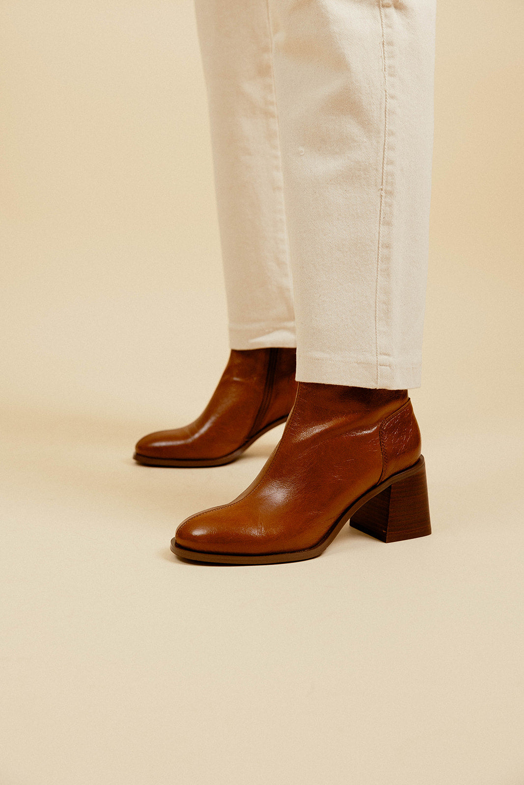 BOTTINES VICTORIA - CAMEL