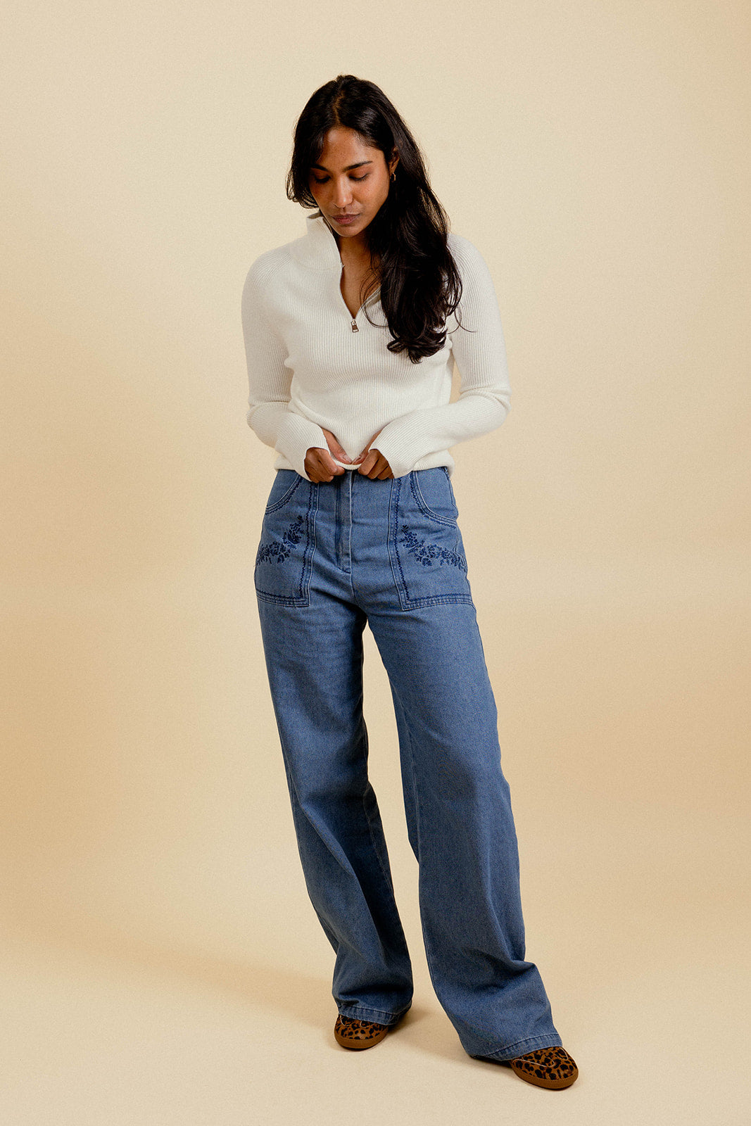 AÉLIS TRUCKER SWEATER - ECRU