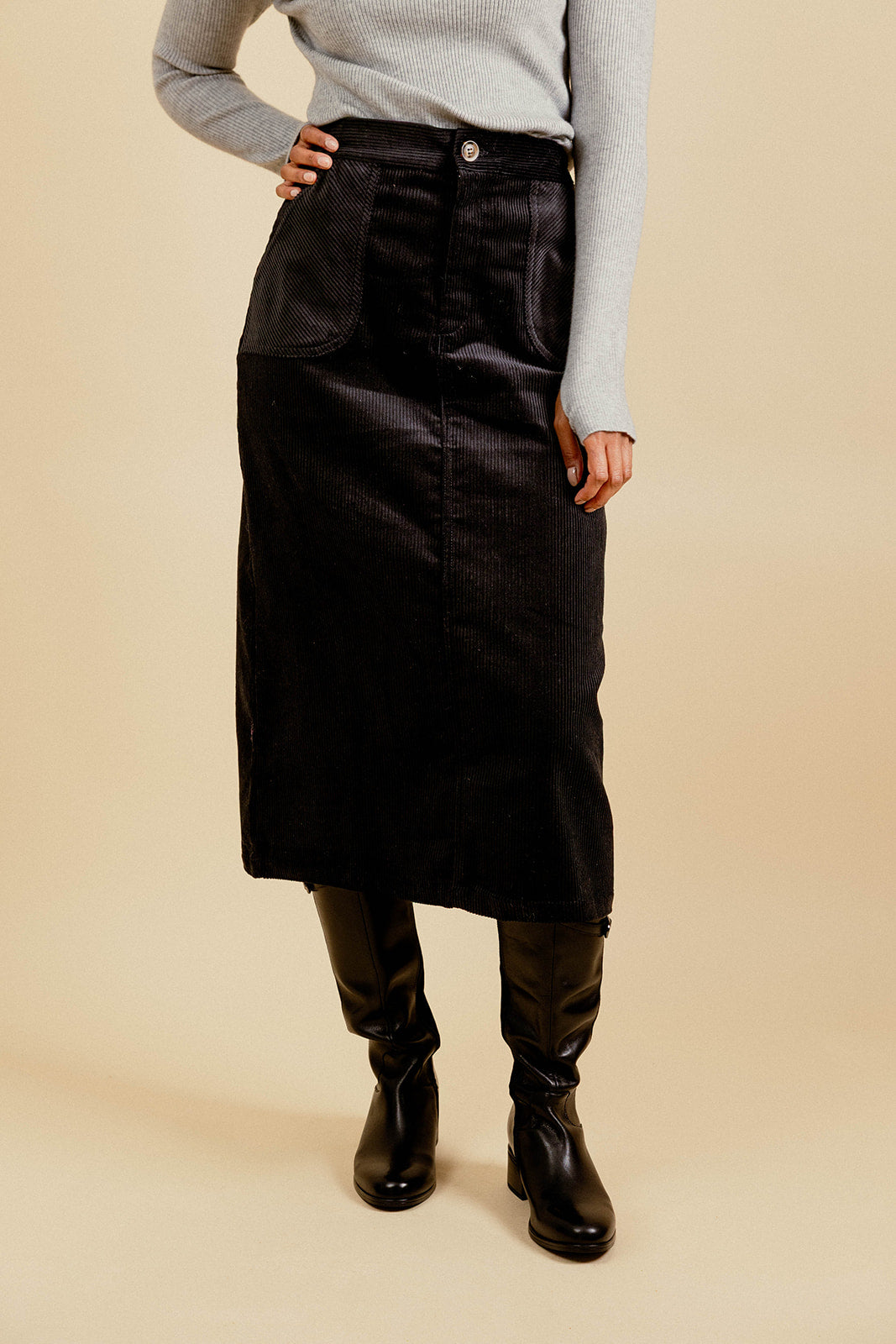 DOMITILLE VELVET SKIRT - BLACK 