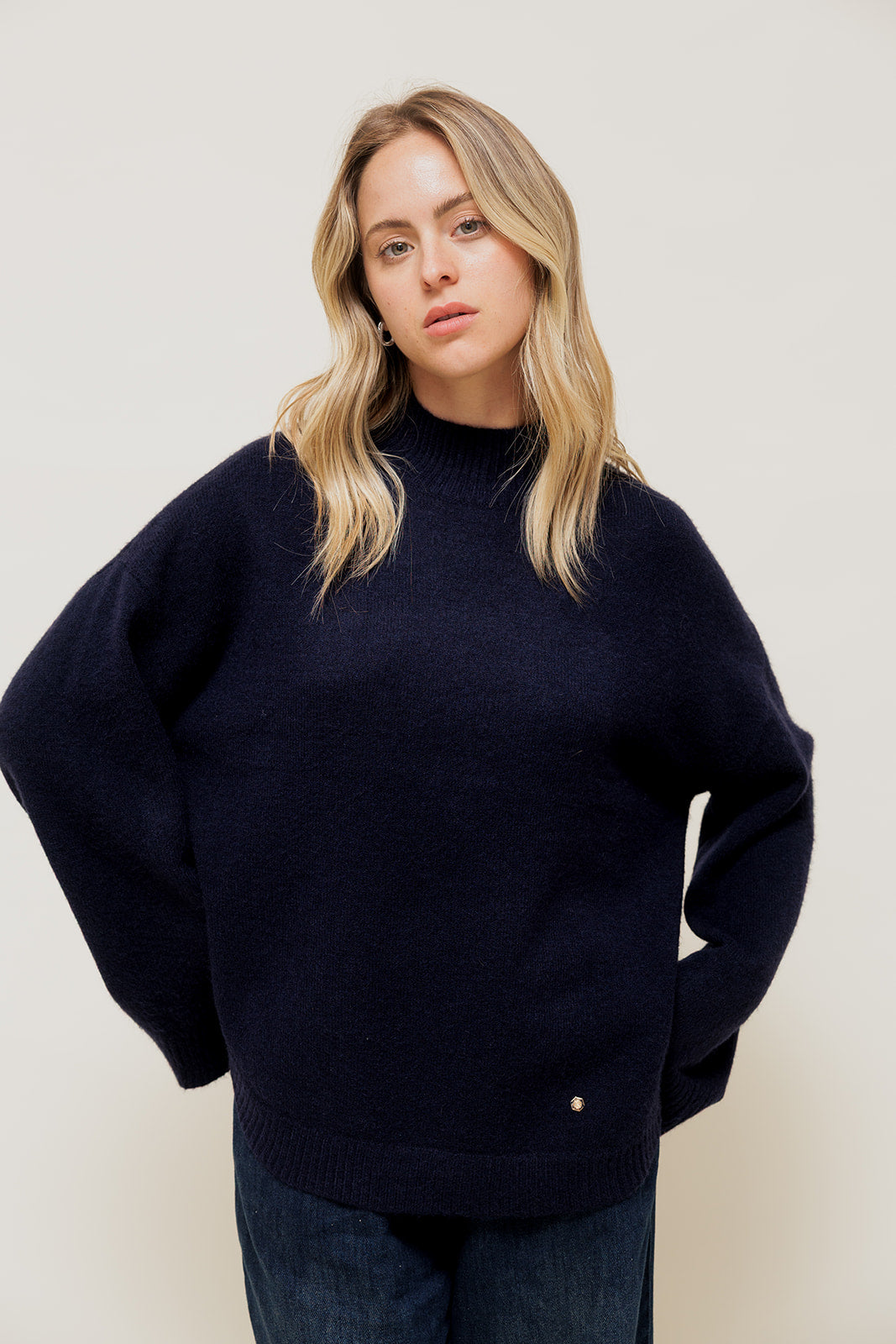 CALYORA - Pull Col Haut & Bas Arrondi Marine