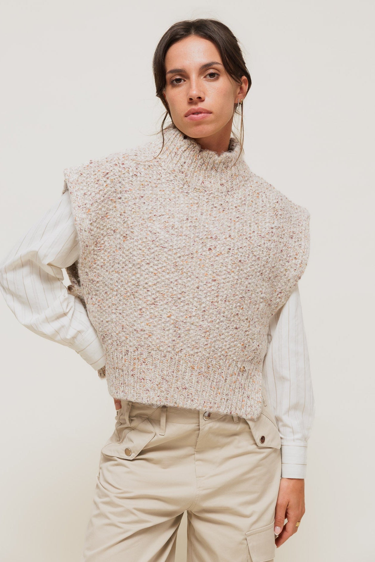 ISALINEY - Pull Sans Manches Col Haut Taupe